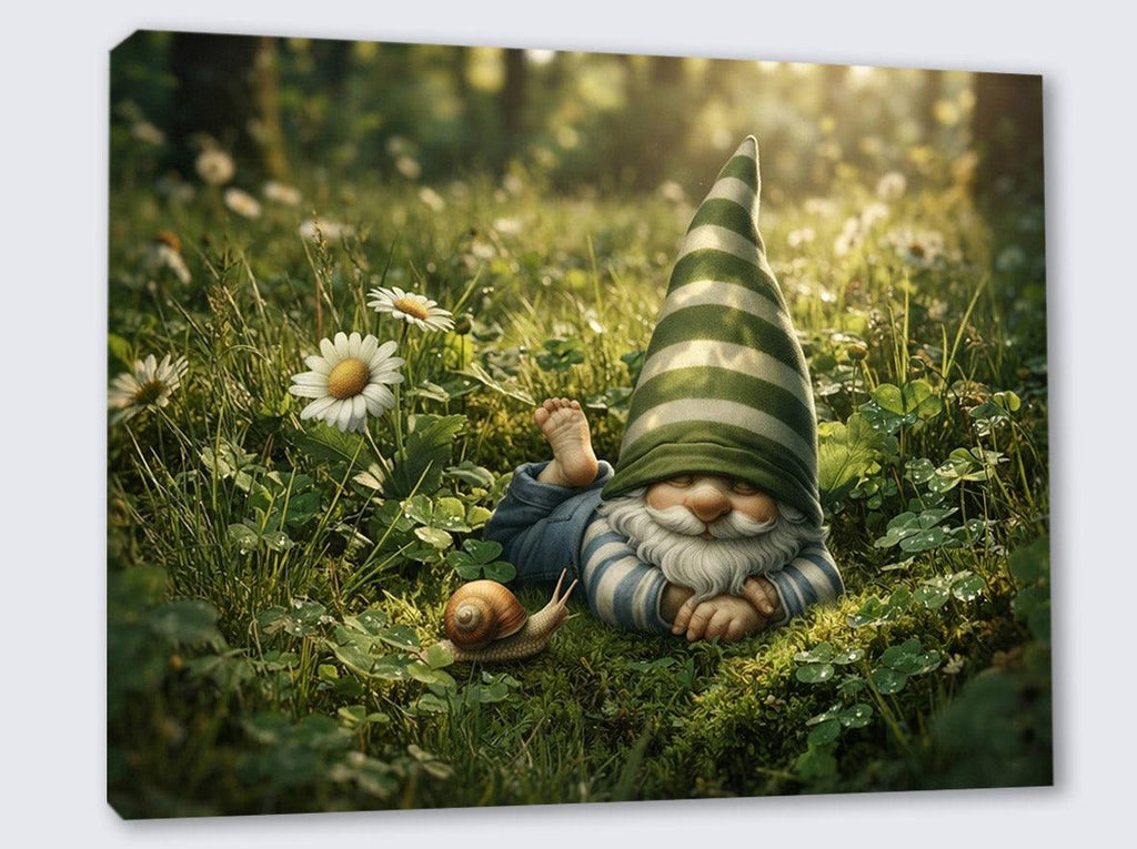 Wandbild Schlafender Wichtel auf der Wiese Kunstdruck auf Leinwand